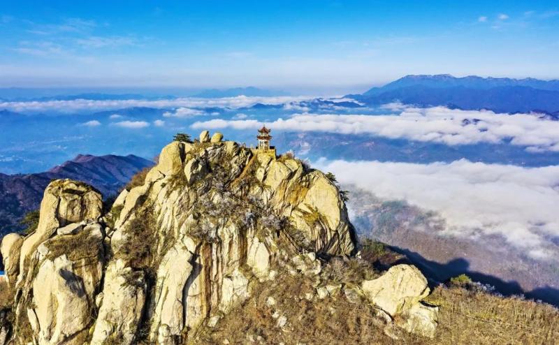 四季悬剑山